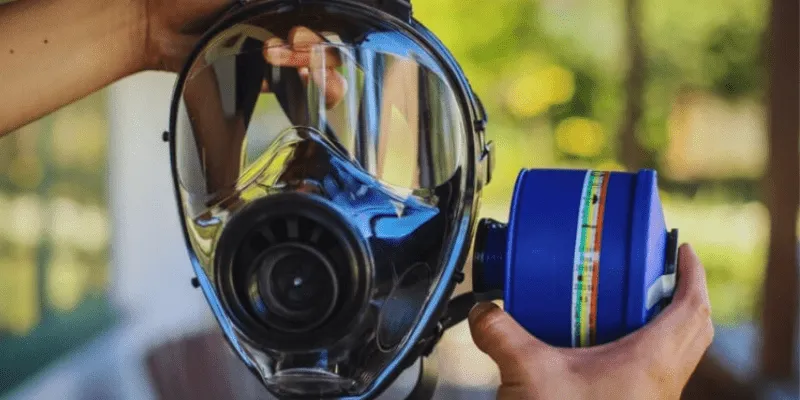 آموزش گام به گام قرار دادن فیلتر و کارتریج روی ماسک شیمیایی 2 آموزش گام به گام قرار دادن فیلتر و کارتریج روی ماسک شیمیایی