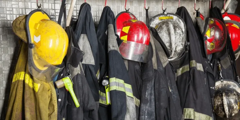 معرفی بهترین برند برای لباس اتش نشانی 4 معرفی بهترین برند برای لباس اتش نشانی